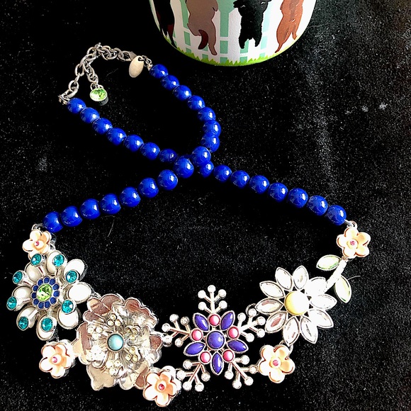 Lia Sophia statement necklace - Picture 2 of 4